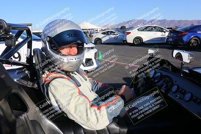 media/Nov-19-2022-Speed Ventures (Sat) [[eb5c8f9508]]/Around the Pits/Pre Grid Orange/